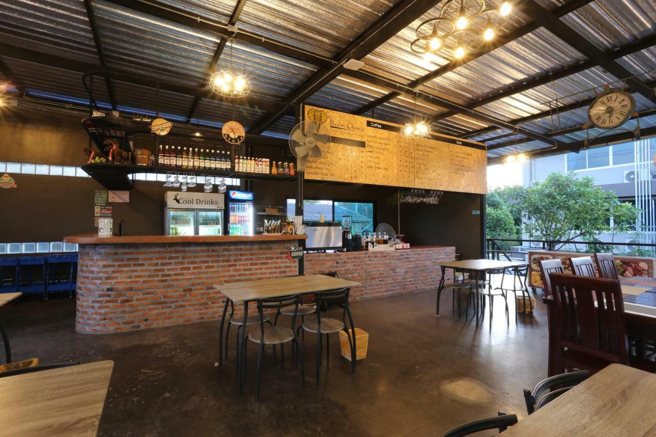 Baan Chang Hotel & Coffee House Tak Exterior foto